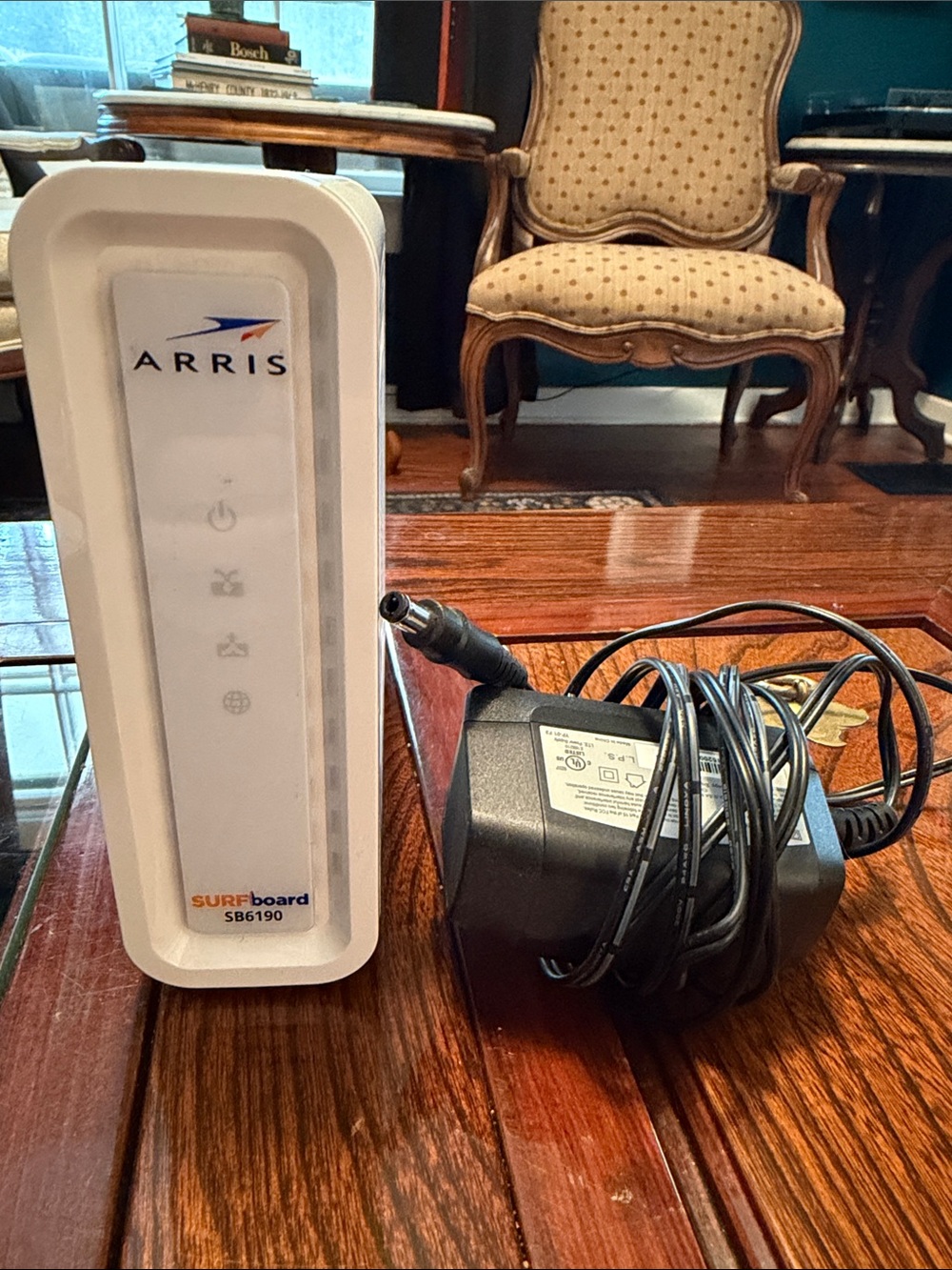ARRIS SURFboard SB6190 Cable Modem - White